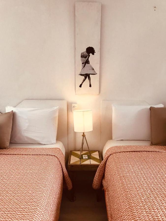Hotel Radio