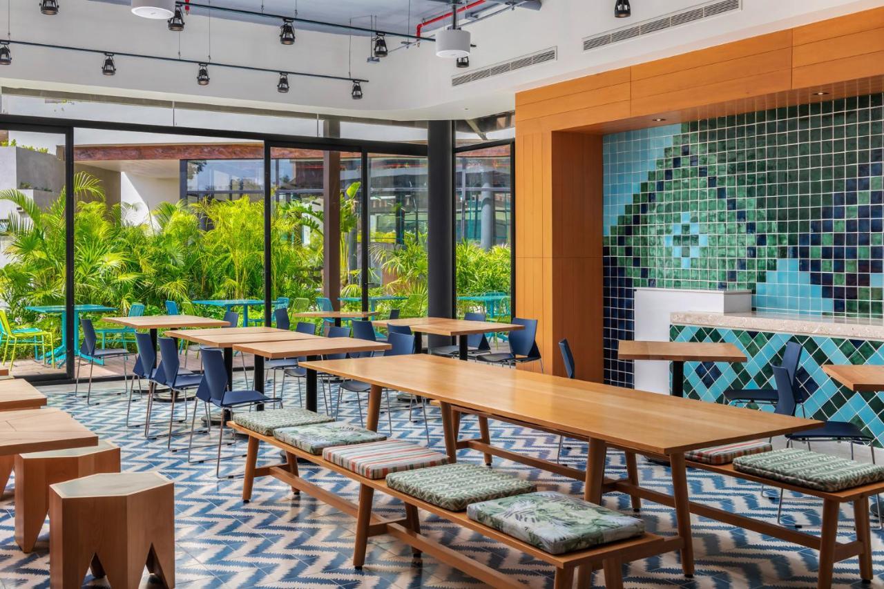 Aloft Hotel 4*