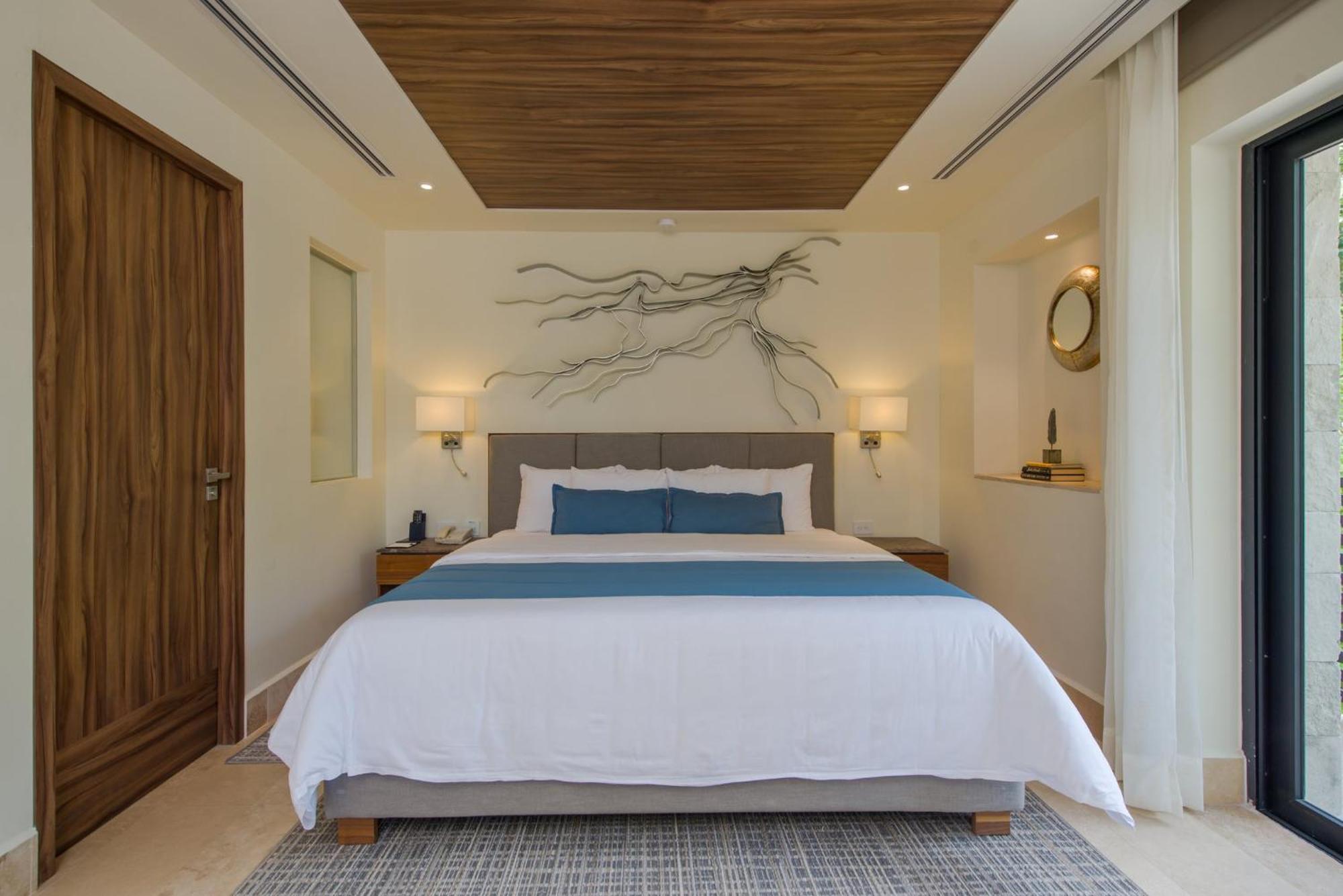 Hotel Naay Curamoria Collection