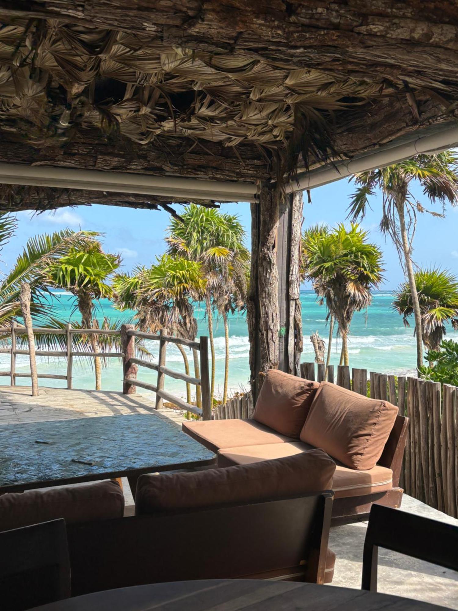 Amana , Front * Tulum