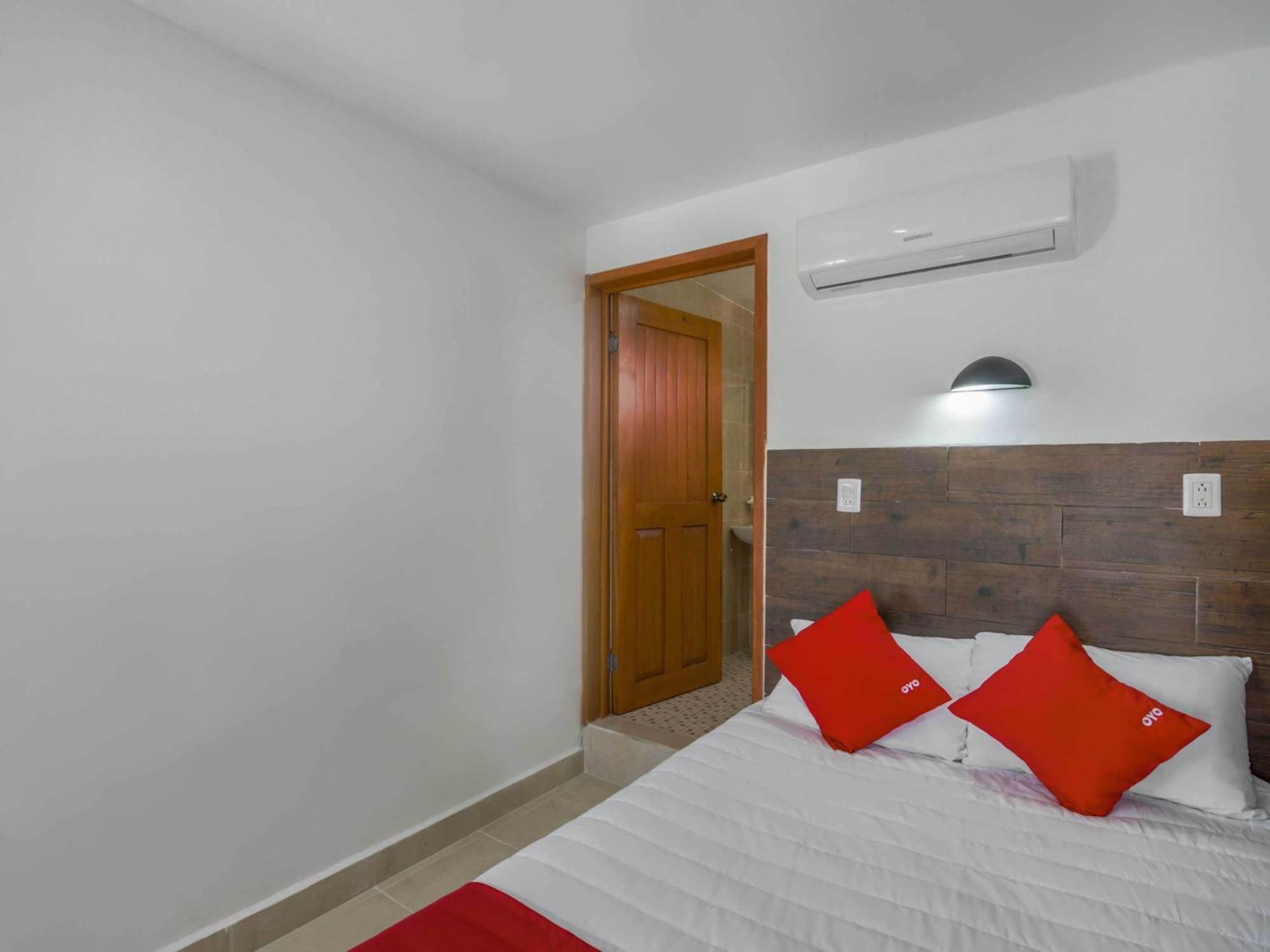 Oyo Palma Real 4* Tulum