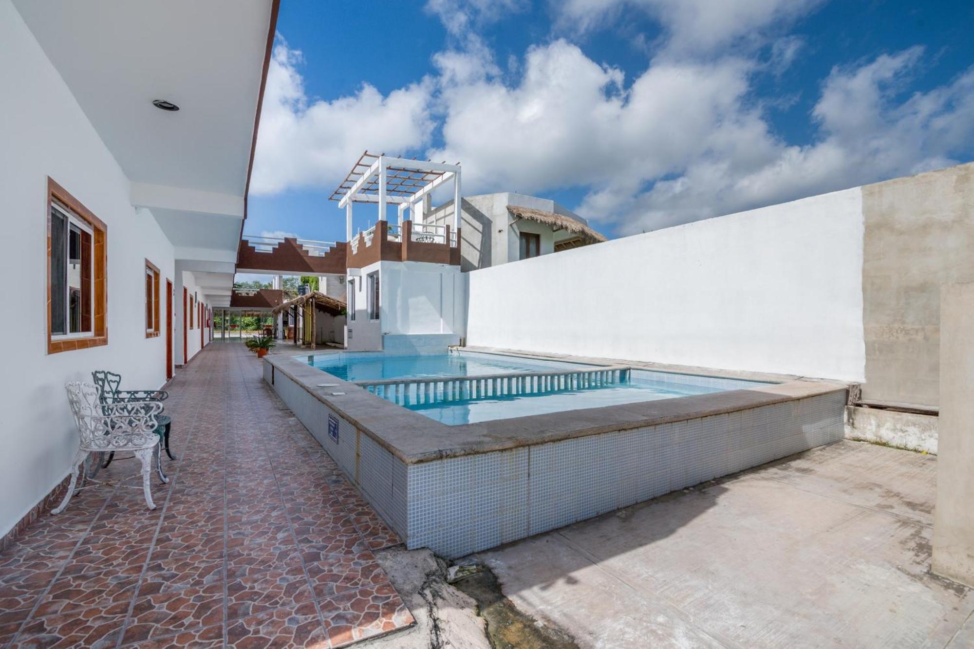 Oyo Palma Real 4* Tulum