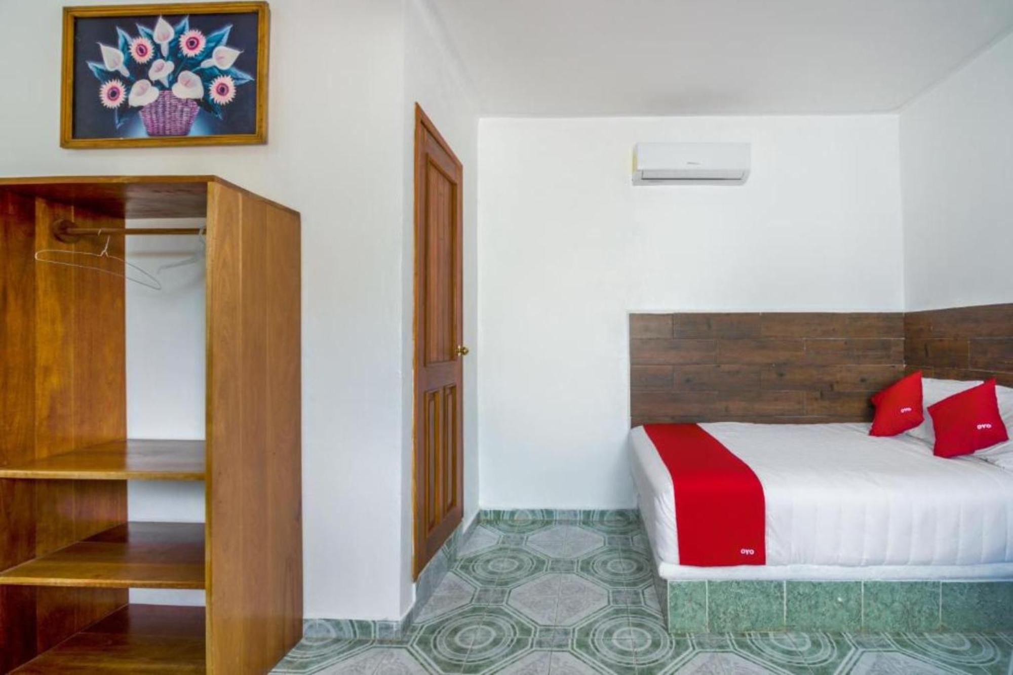 Hotel Oyo Palma Real 4*