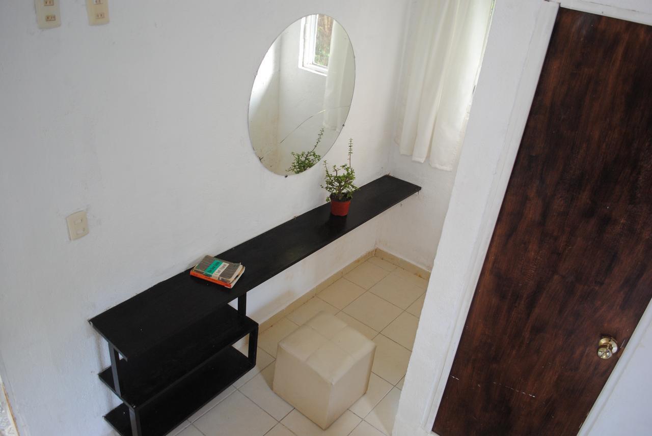 Hostal Lobo Inn Tulum *