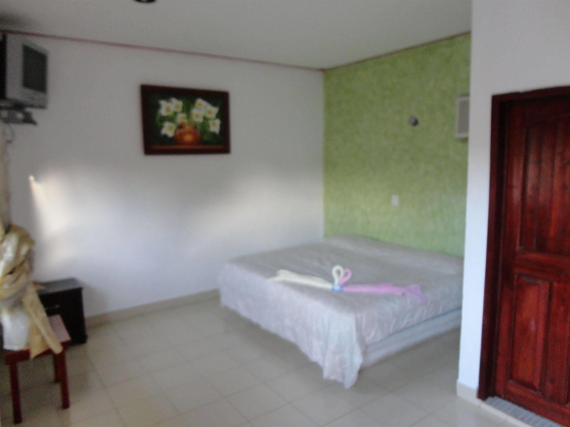 Hotel Oyo Palma Real
