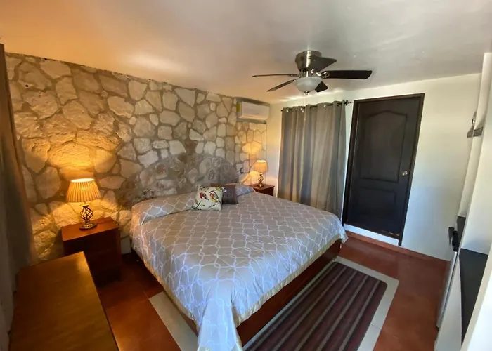 Andrea\'S Tulum