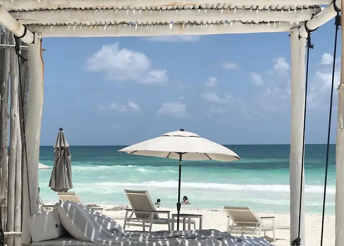 Playa Mambo Eco Cabanas