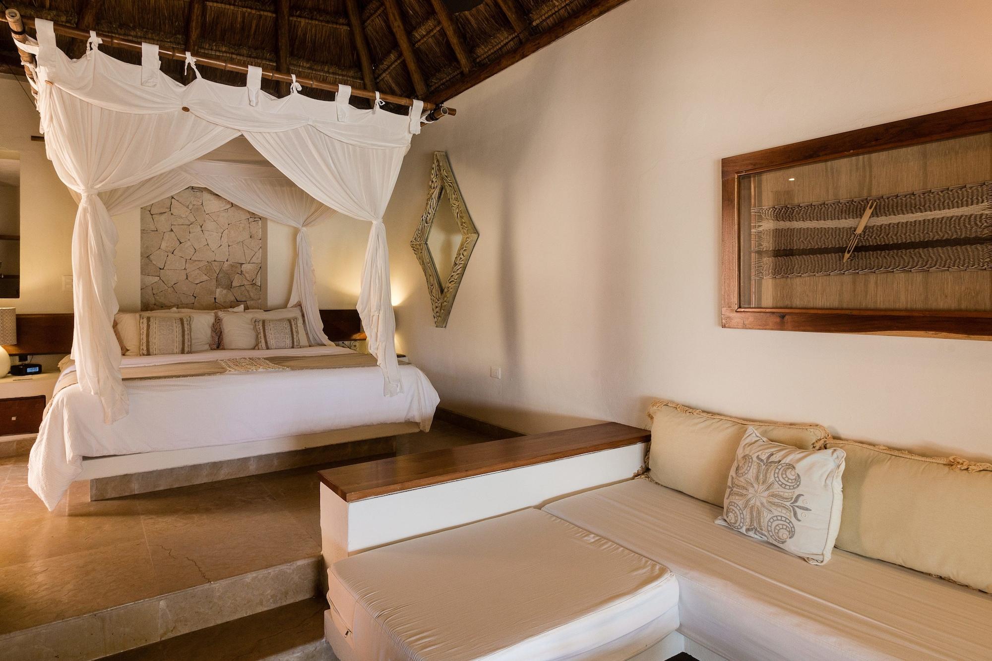 Ana Y Jose & Beach Club Tulum