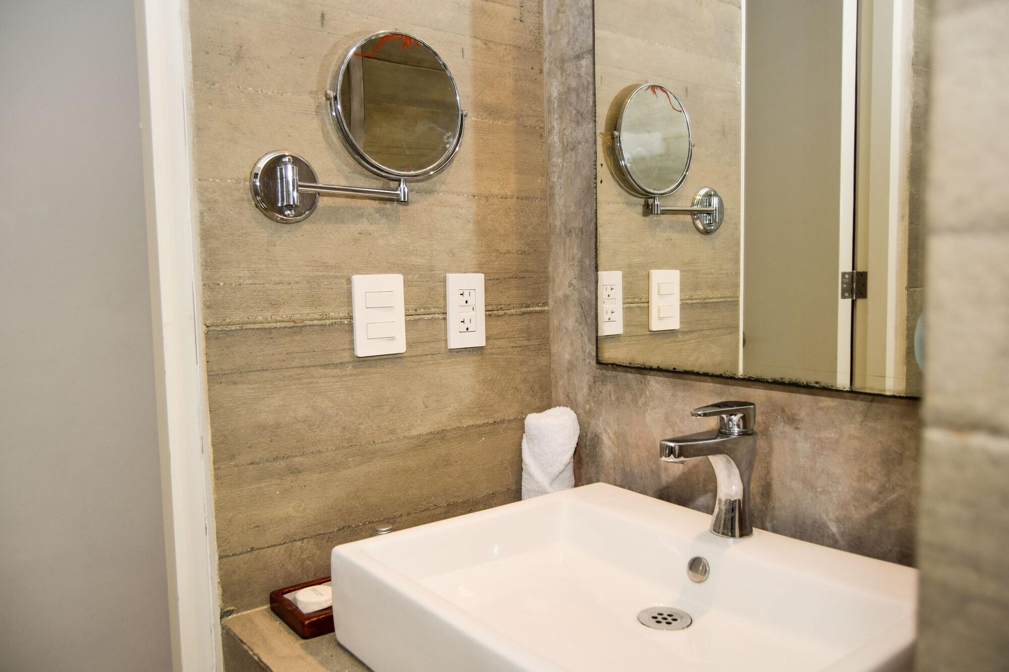 Hotel Zendero 4*