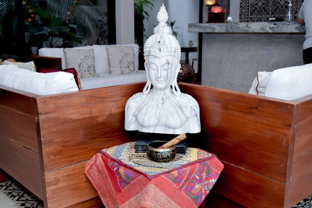 Zendero Hotel