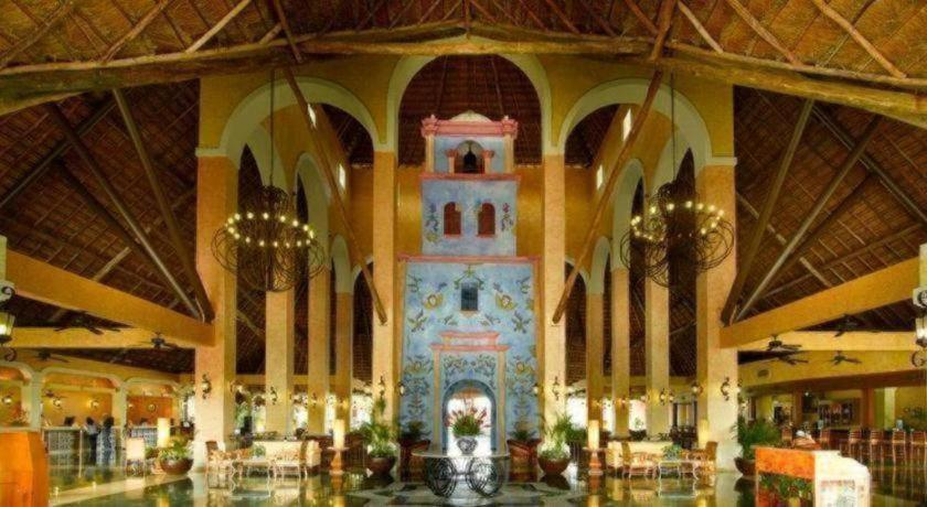 Grand Palladium Riviera And Resort