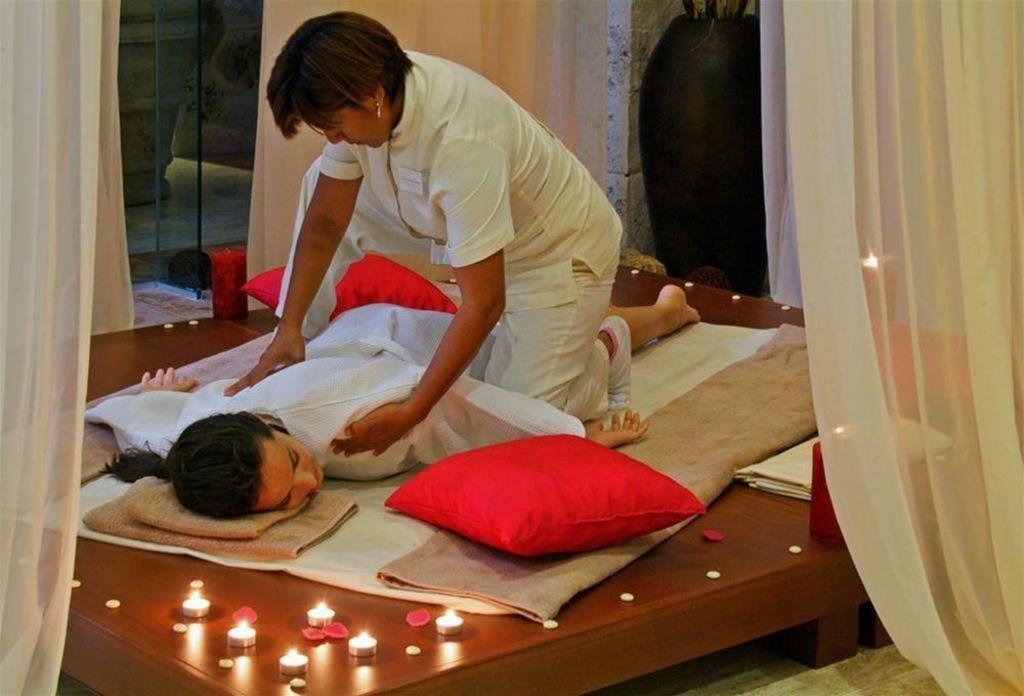 Grand Palladium Riviera And Resort