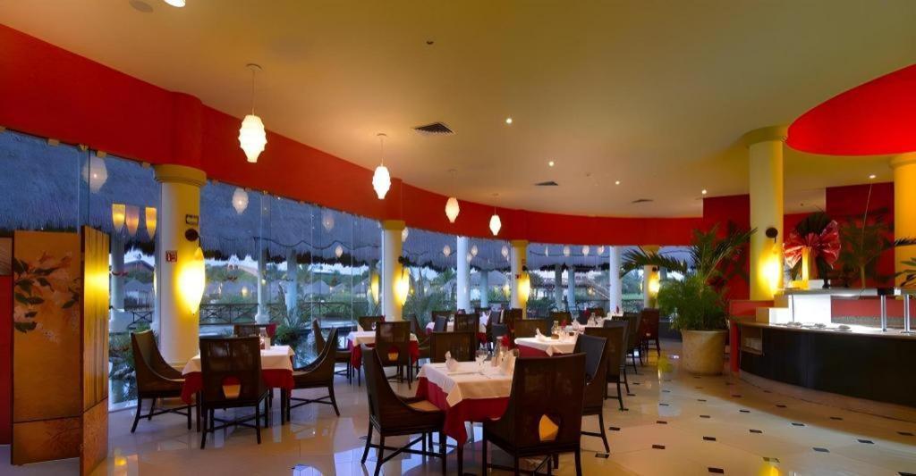 Grand Palladium Riviera And Resort Tulum