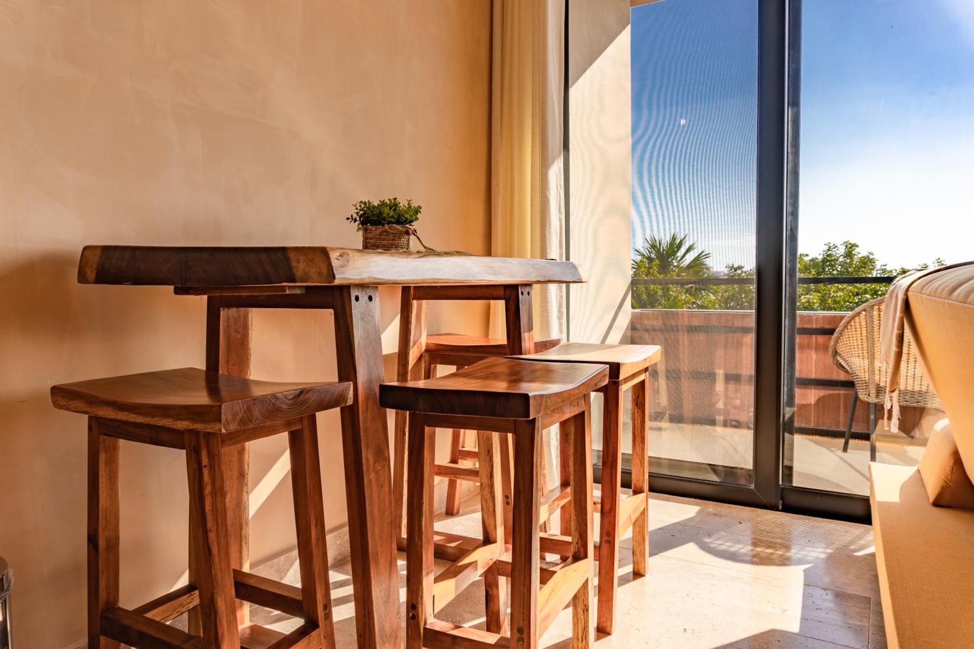 New Modern 1bdr - Access Apartamento