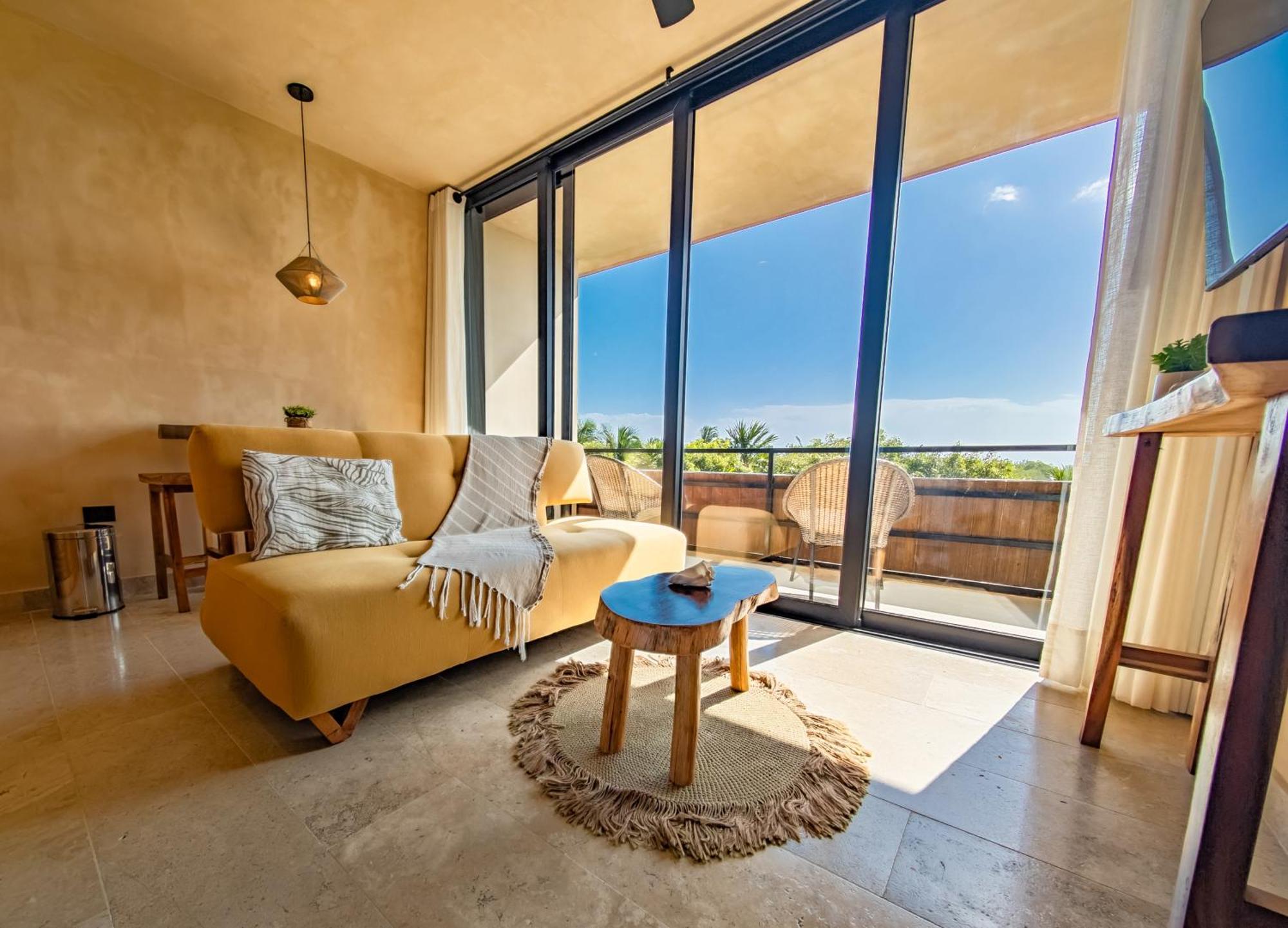 New Modern 1bdr - Access Tulum