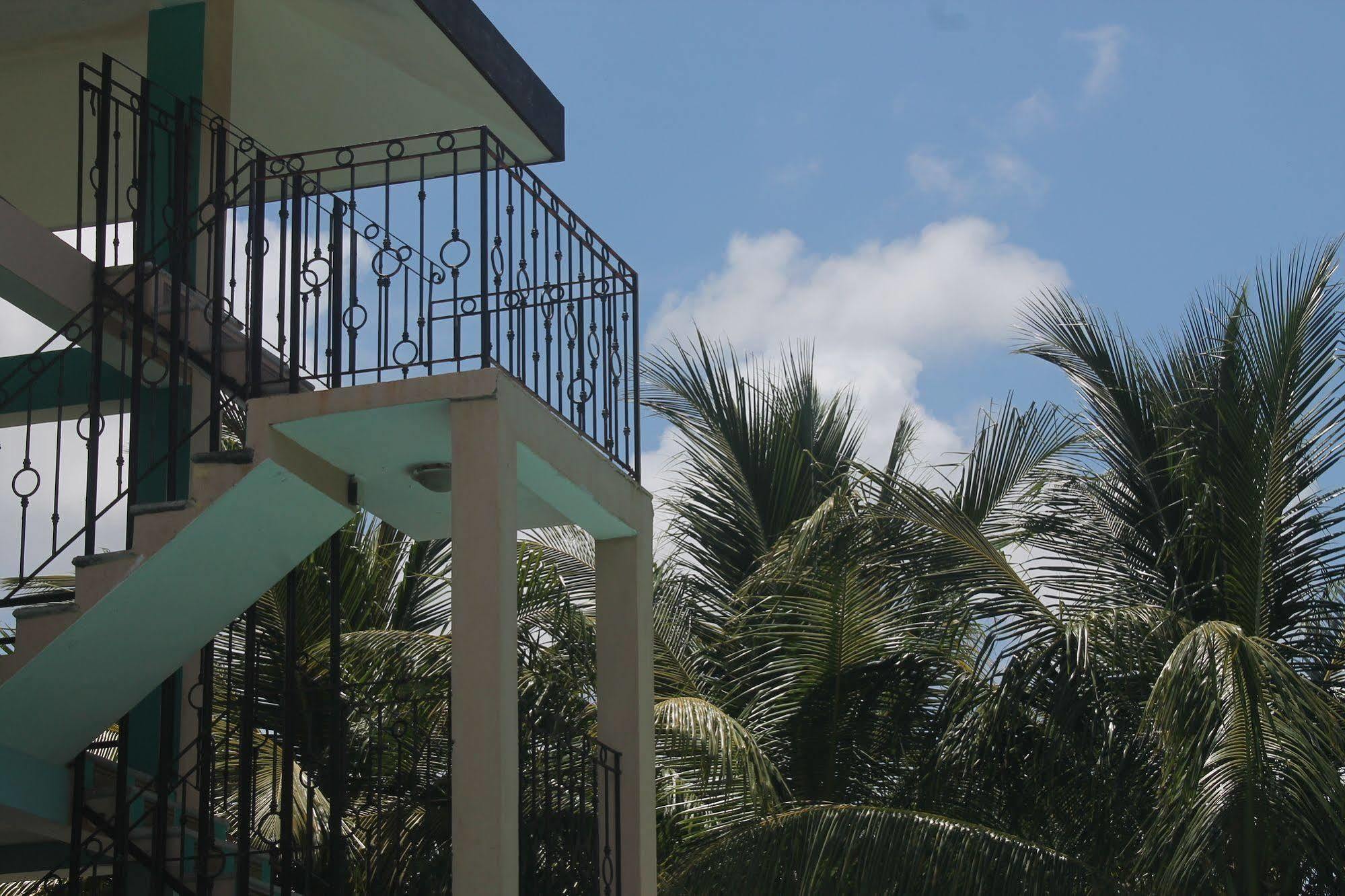 Andrea's Hotel