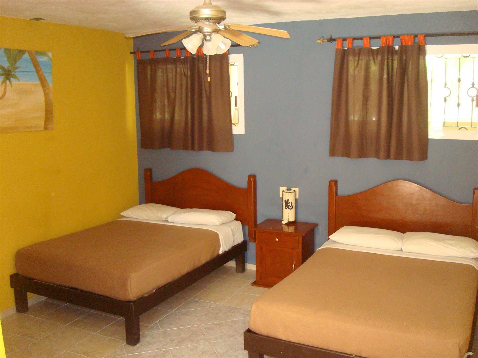 Andrea's Hotel
