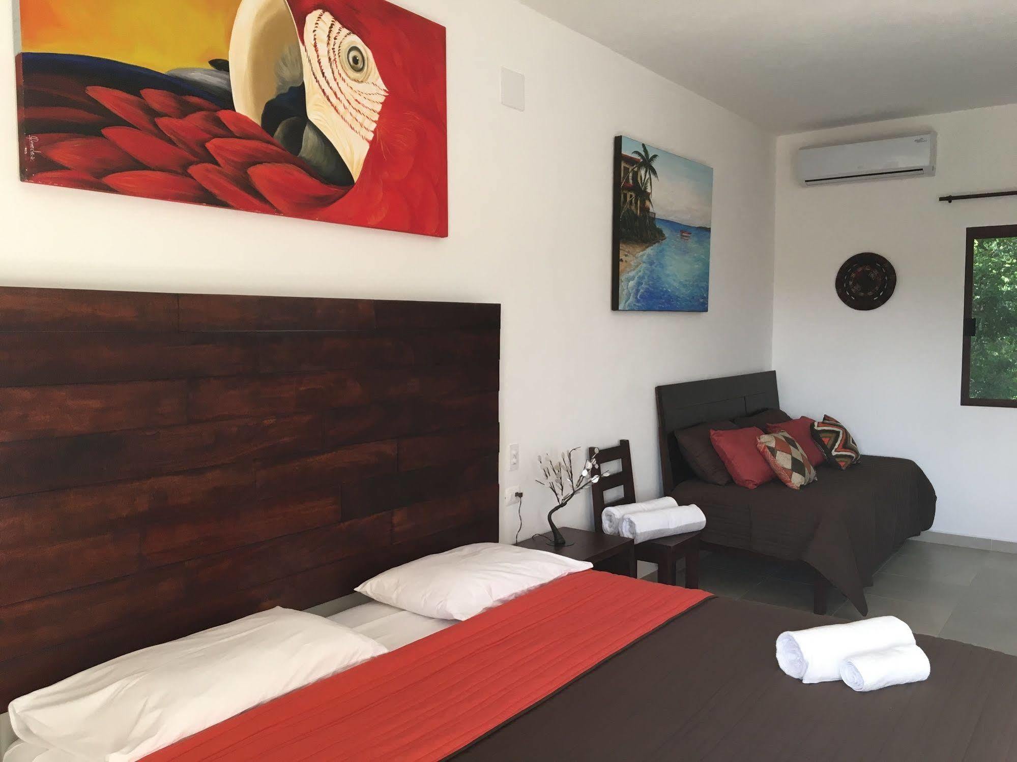 Hotel Basic