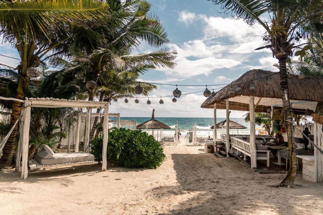 Hotel Playa Mambo Eco Cabanas 4*