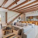 El Rey Loro - Lux 4 Bed Villa @Bluedeertulum