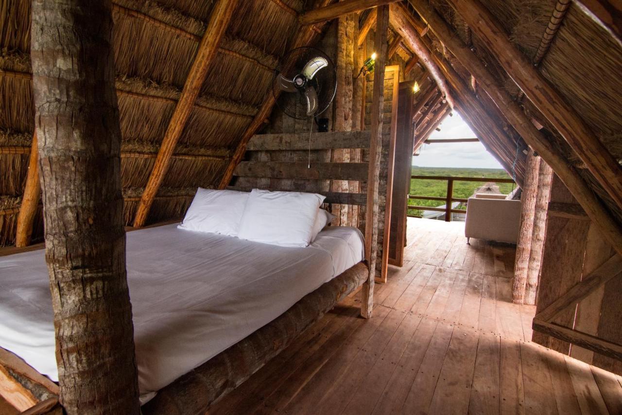 Bambu Gran Palas Hostal Party Hostal