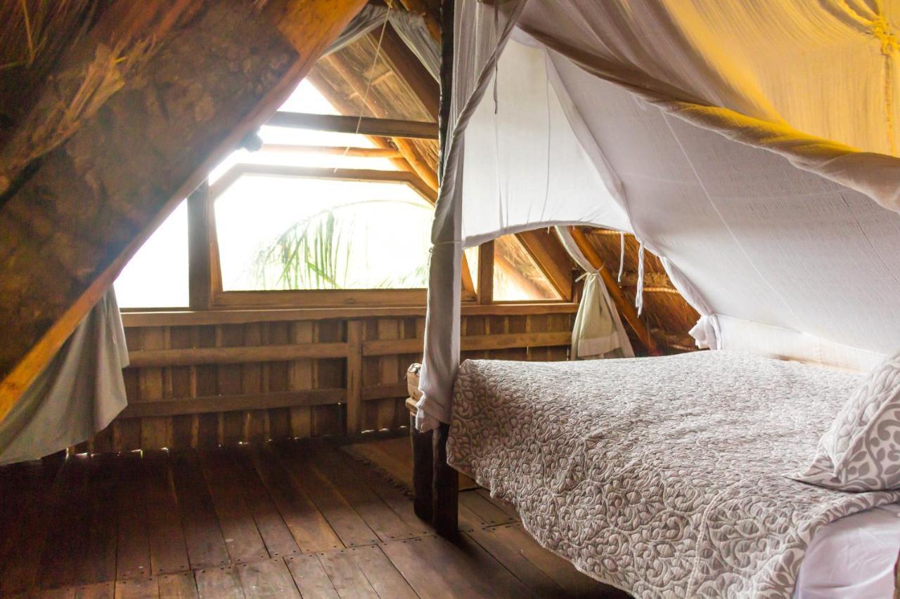 Bambu Gran Palas Hostal Party Hostal