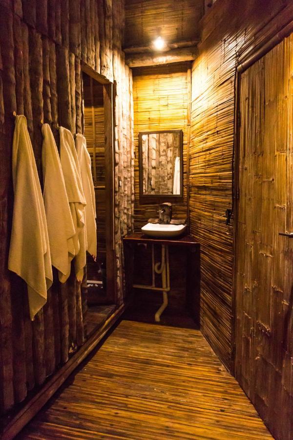 Bambu Gran Palas Hostal Party