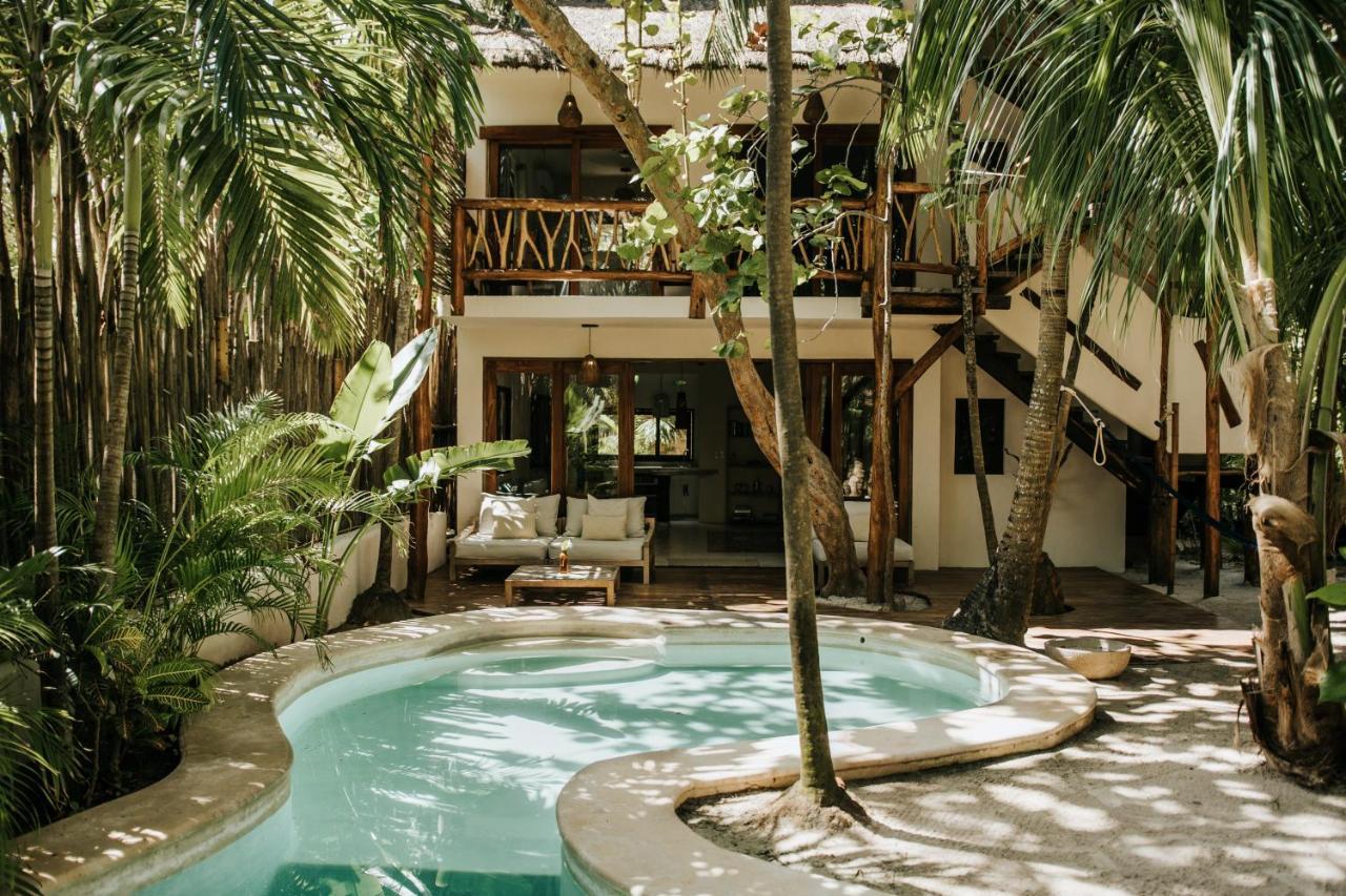 Hotel Mahayana Homes *