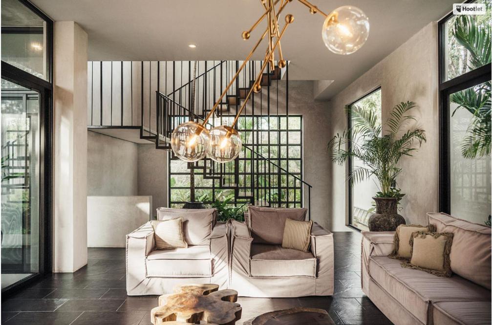 Apartment Kings Mansion For 26 Guests!