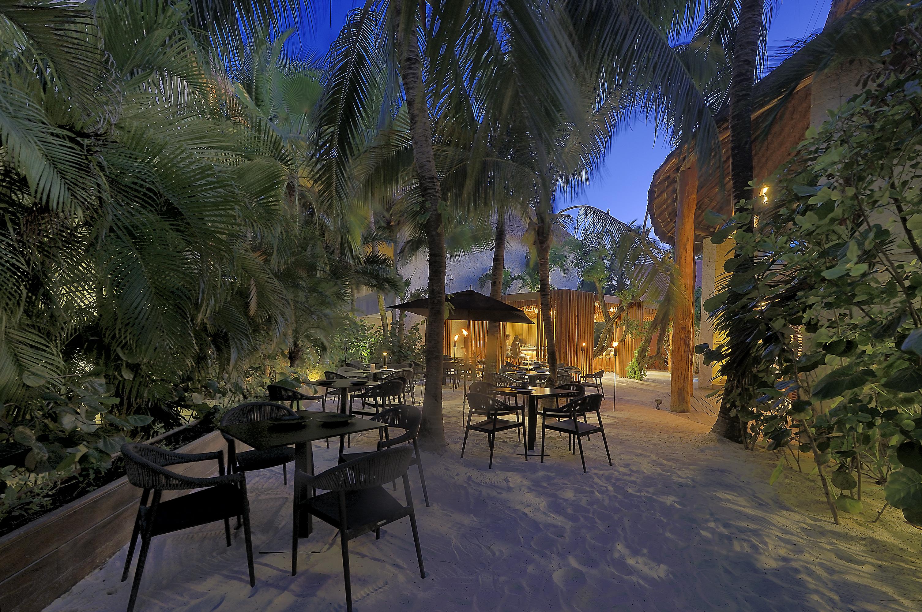 Hotel Tago By G