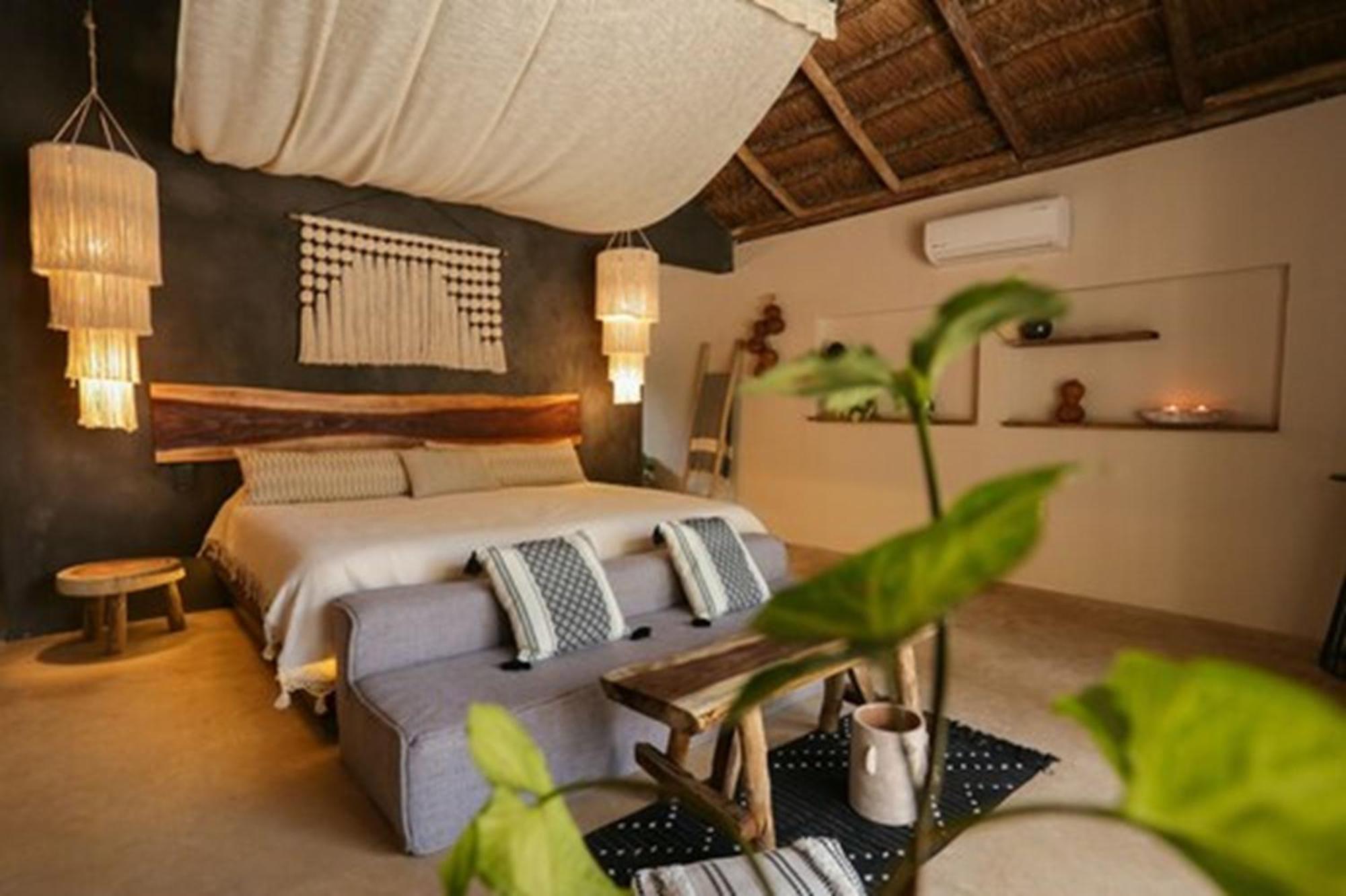 The Yellow Nest Hotel 5*