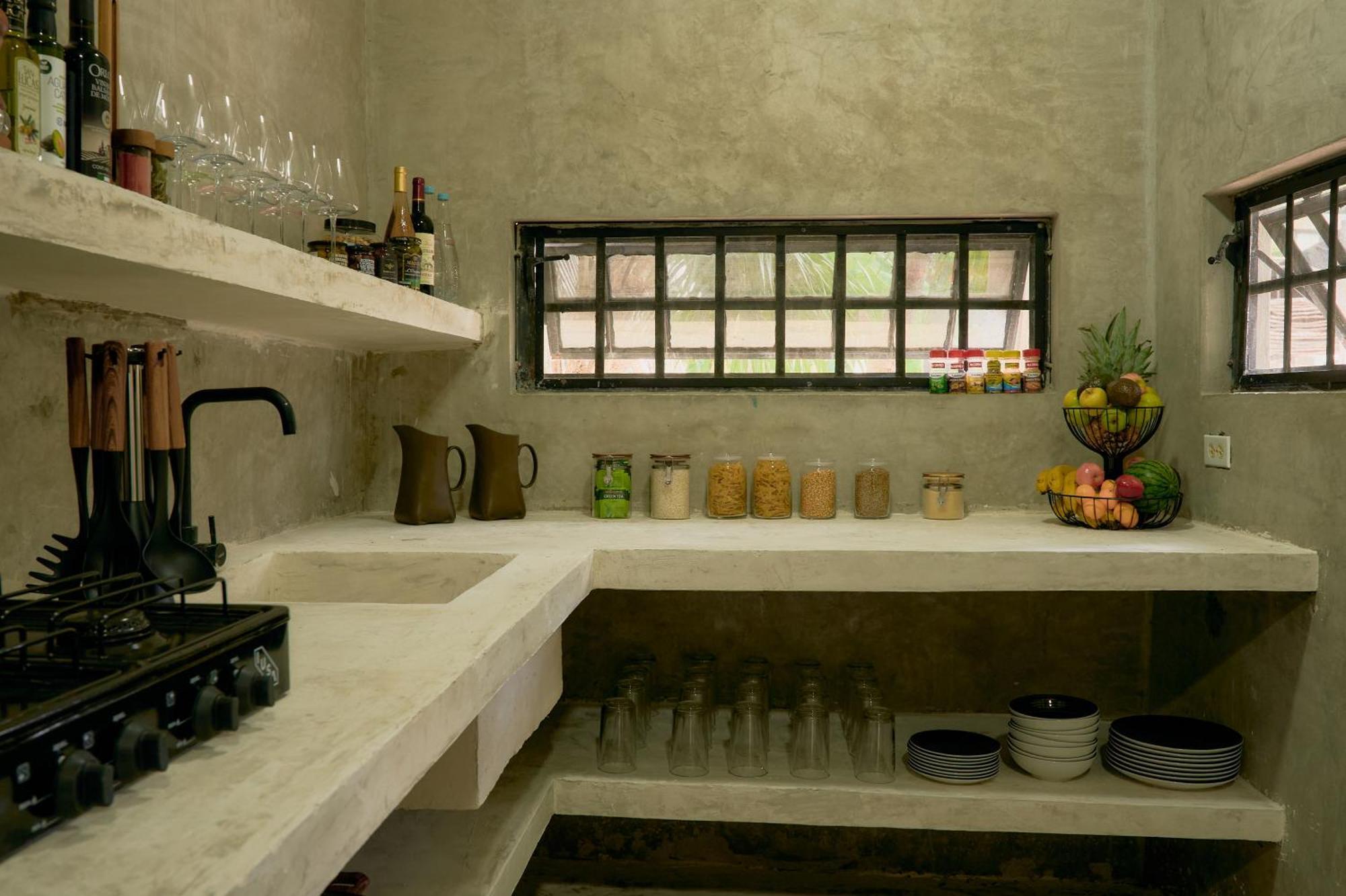 Hotel Amor Rooms