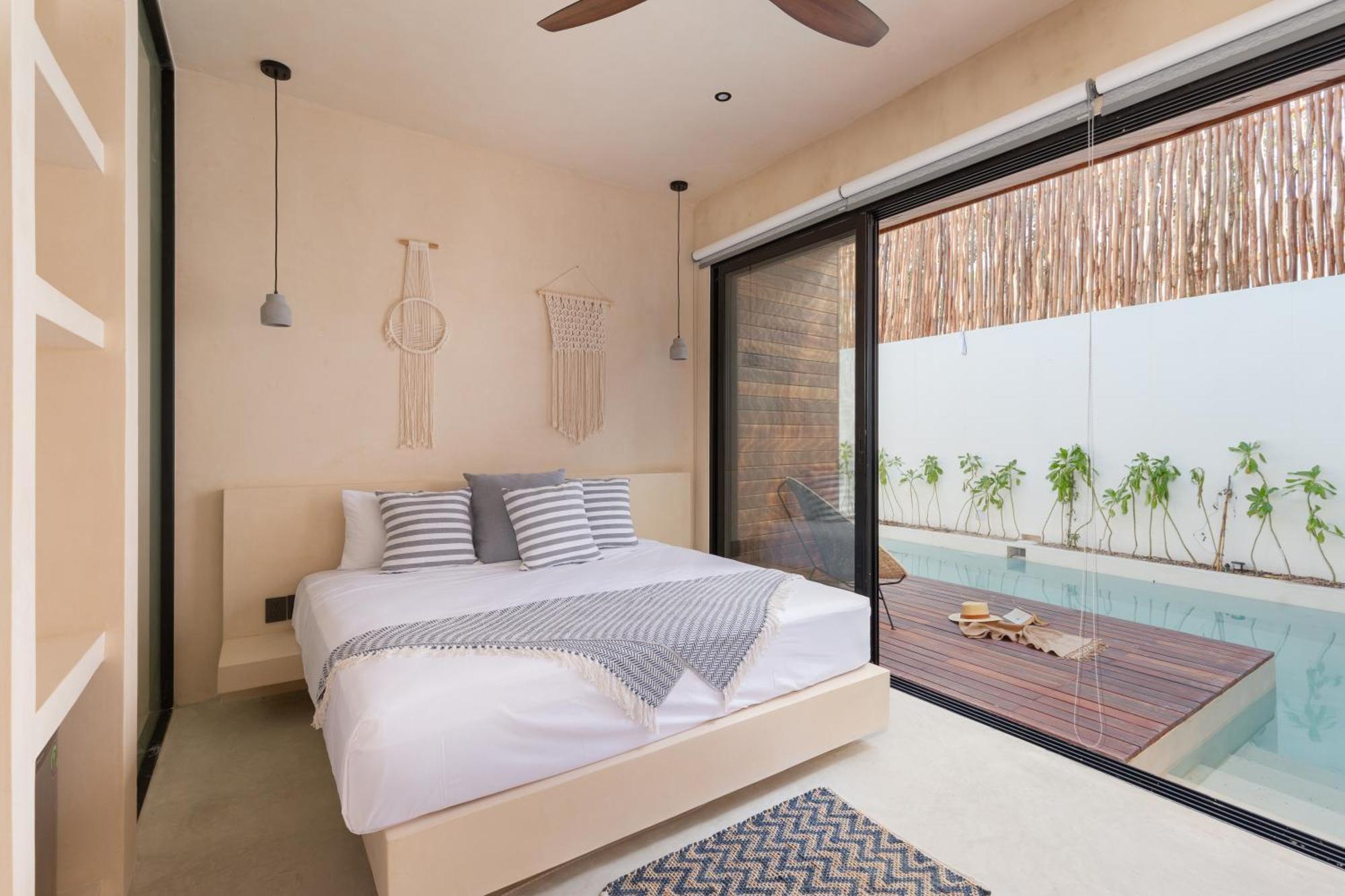 Luxury Private 23 Meters Pool & Concierge Villa