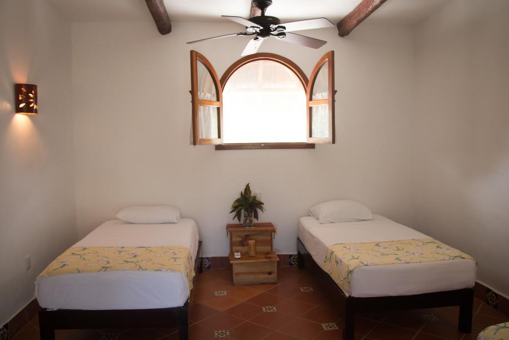 Yum Kin Hotel 4*