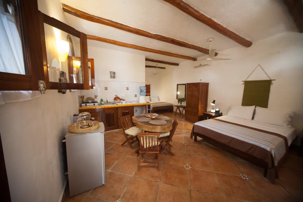 Yum Kin Hotel 4*