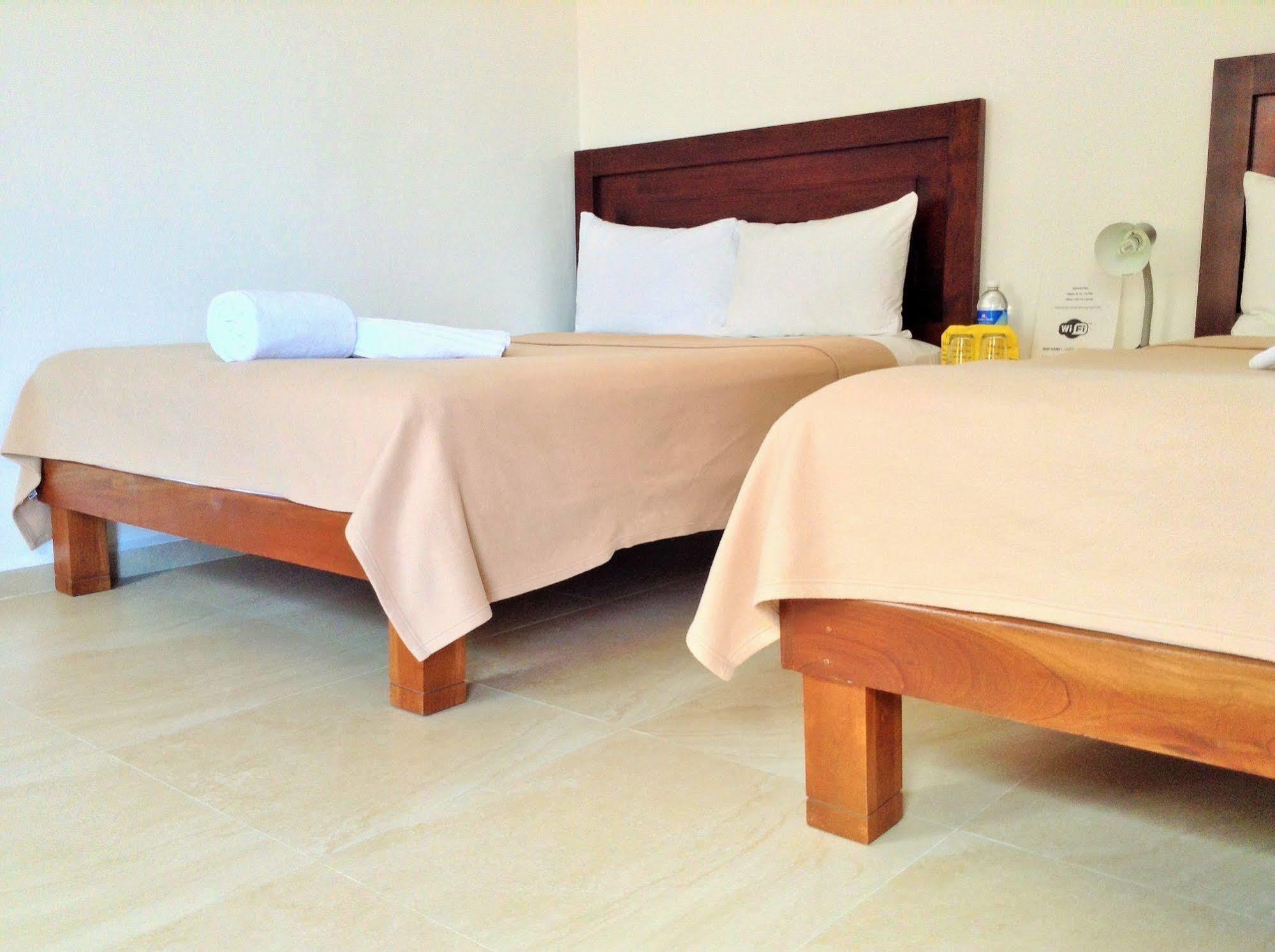 Hotel Malix Pek