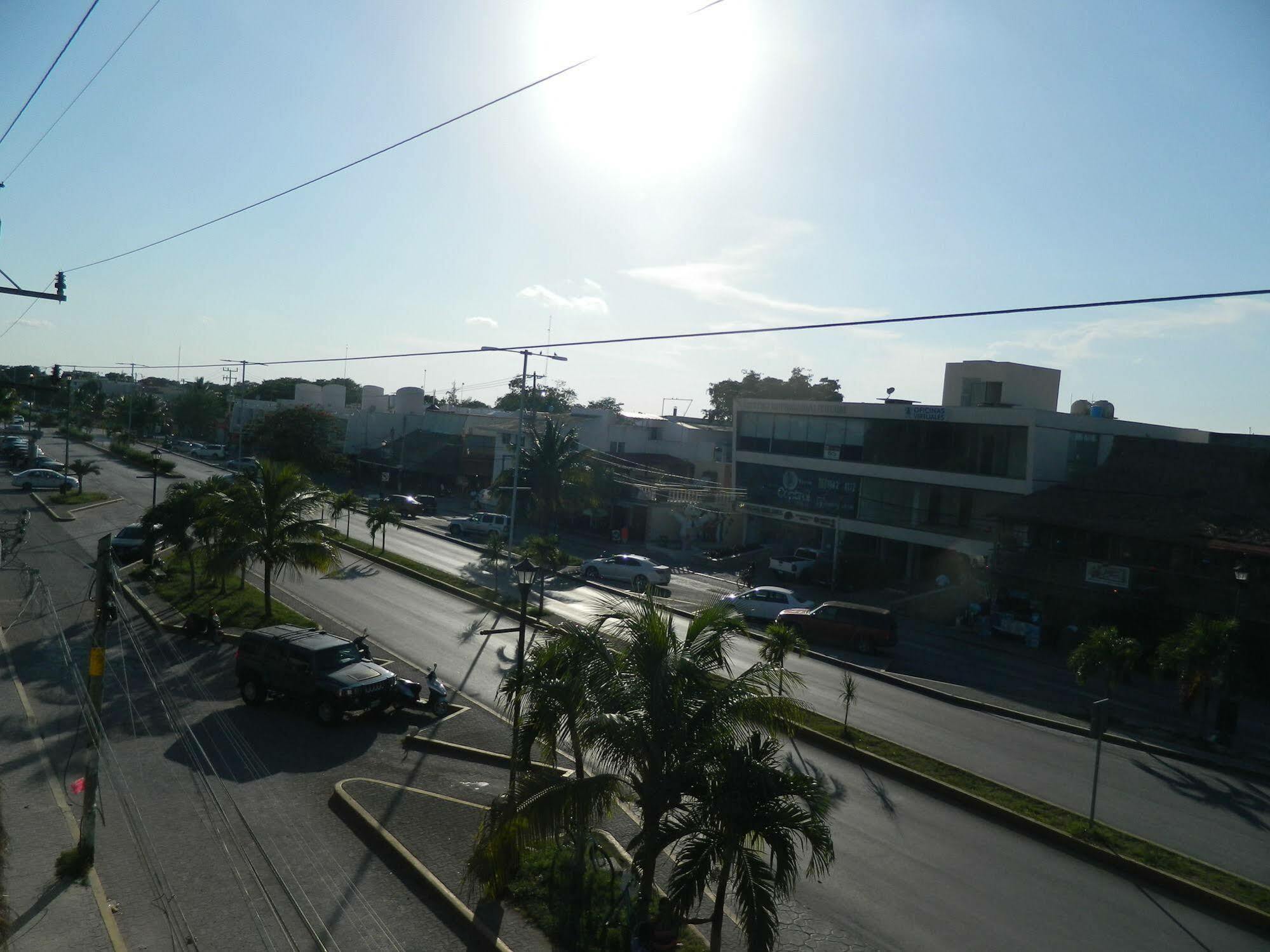 Emotion Avenida &