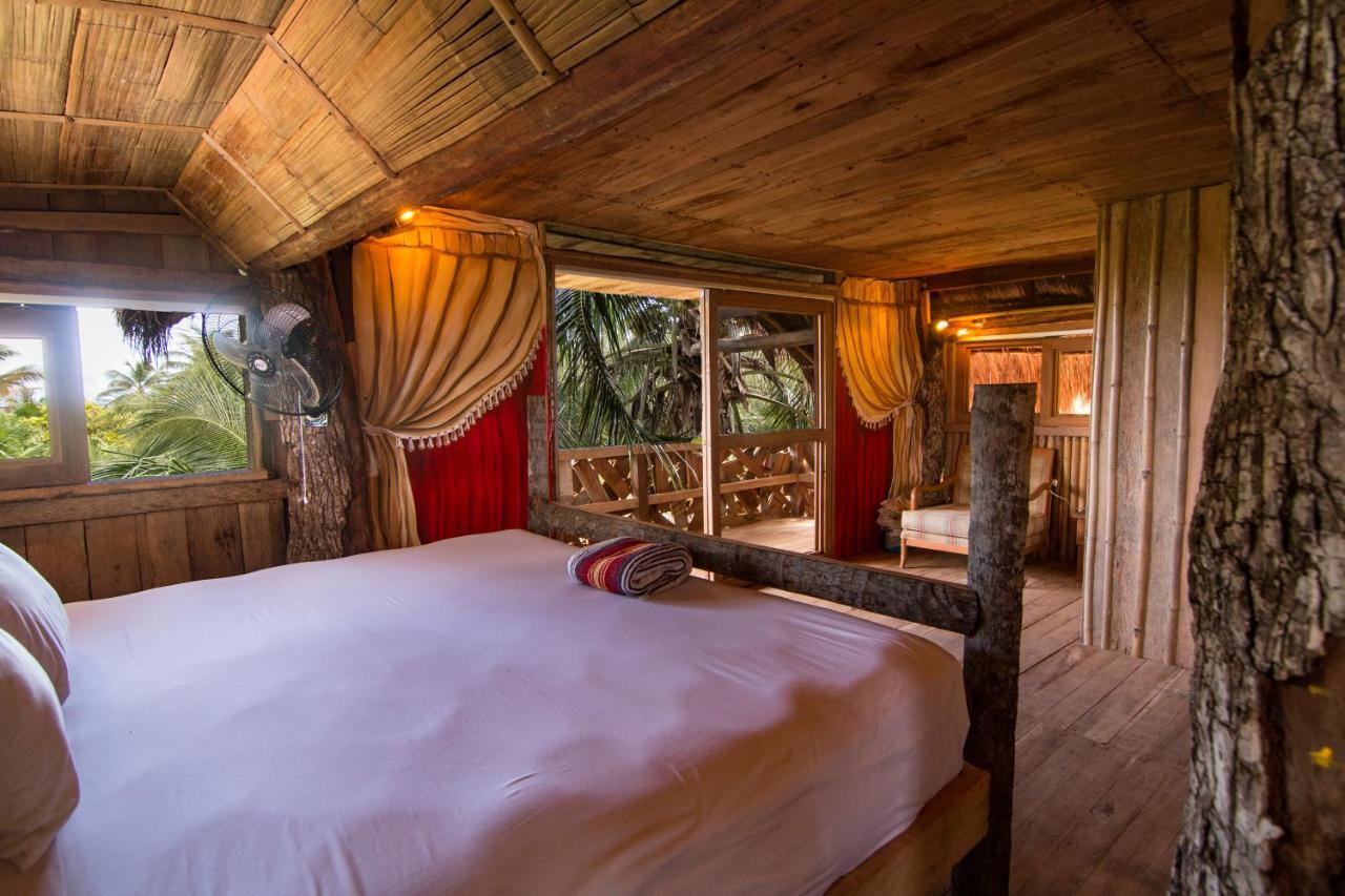 Hostal Bambu Gran Palas Hostal Party