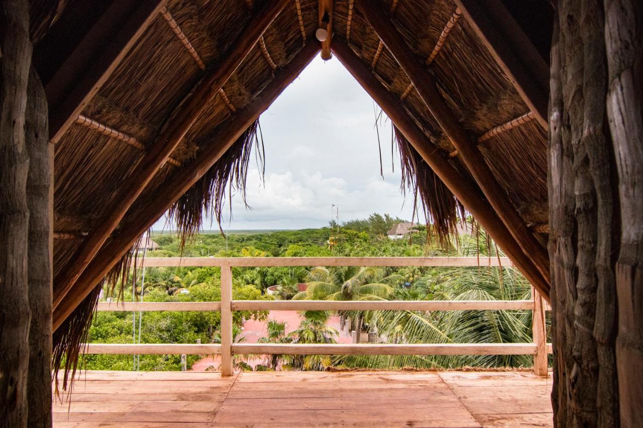 Bambu Gran Palas Hostal Party Hostal Tulum