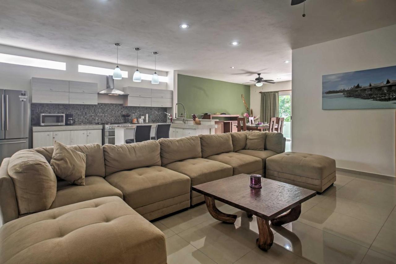 Villa Casa Esmeralda With Pool Access And Furnished Patio!