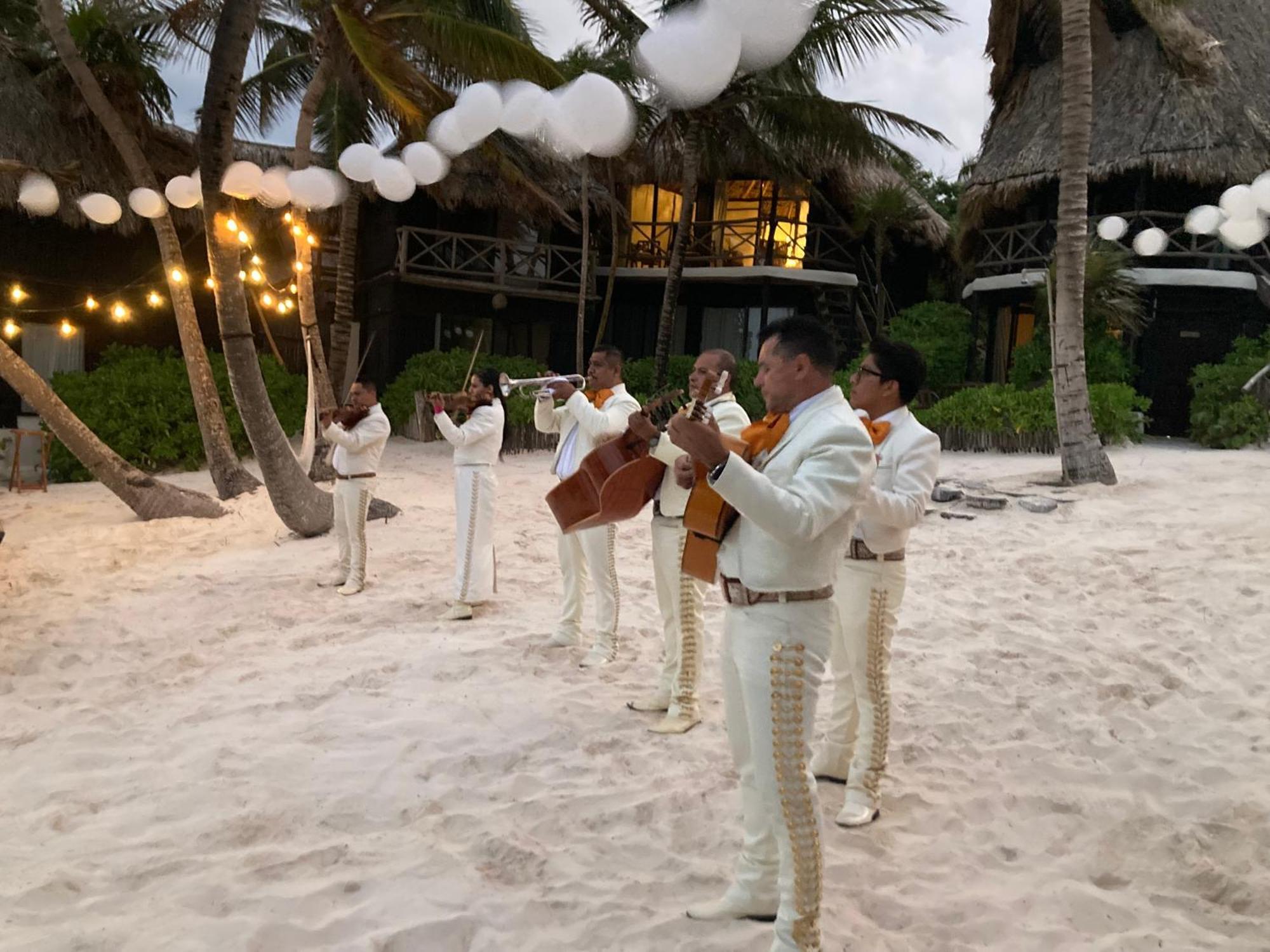 Luv Tulum