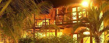 Hotel Uolis Nah 3*