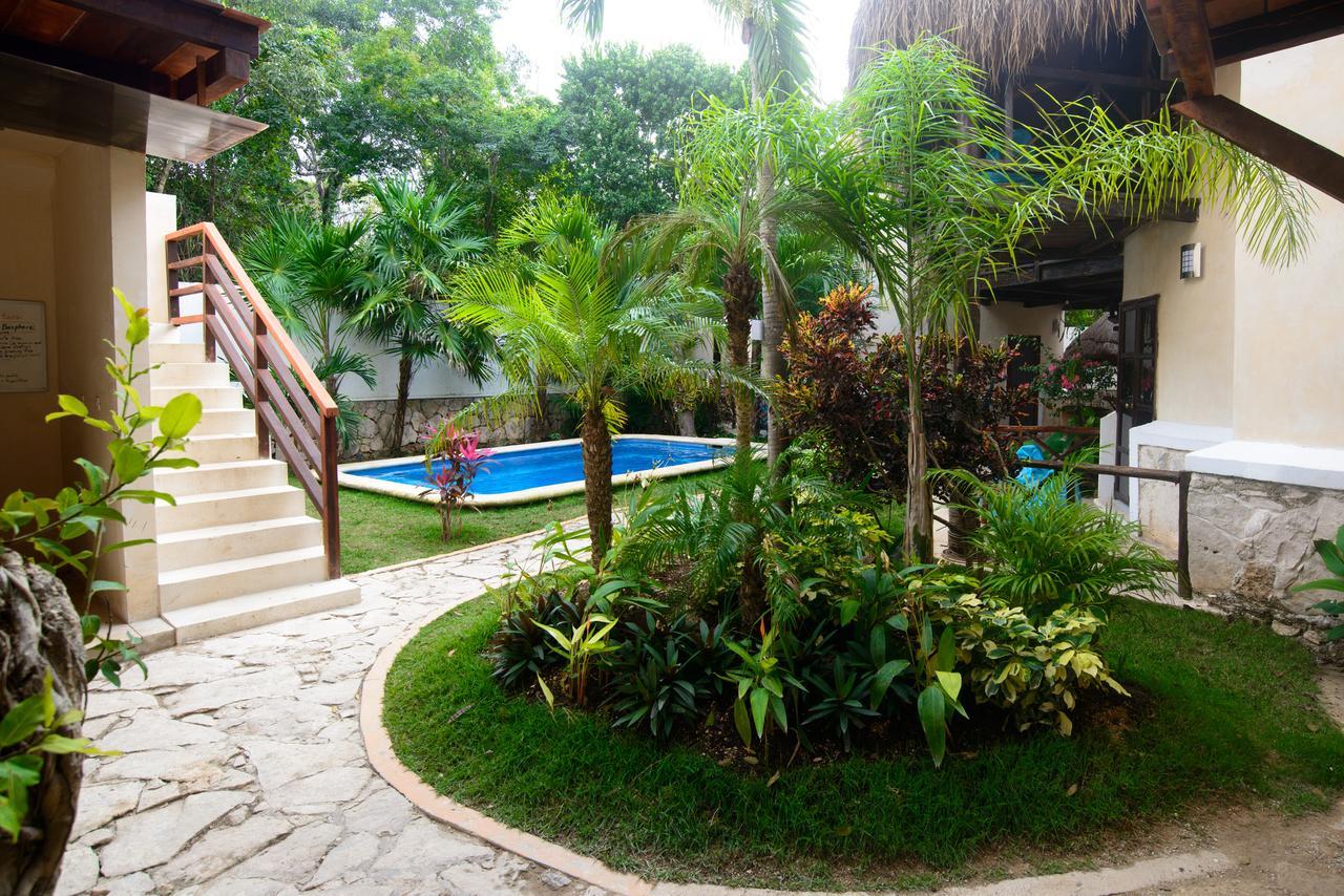 Hotel Uolis Nah 3*
