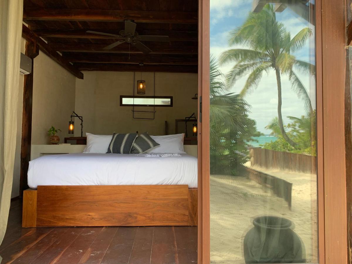 Libelula Beachfront Hotel