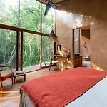 Ojo De Agua. Design+Pool. Vive La Autentica Selva!
