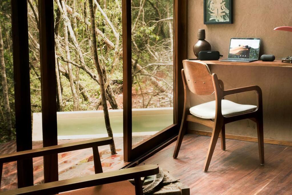 Ojo De Agua. Design+pool. Vive La Autentica Selva! *