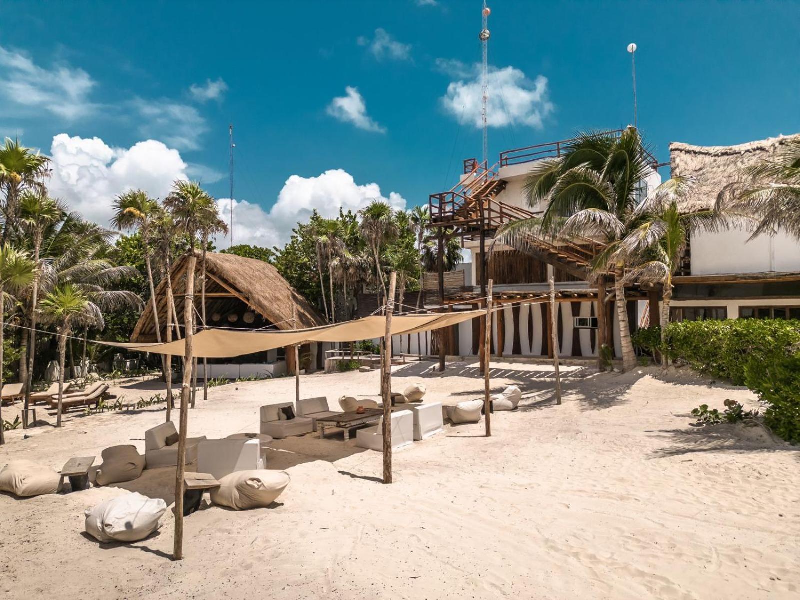 Niken Beachfront 4*