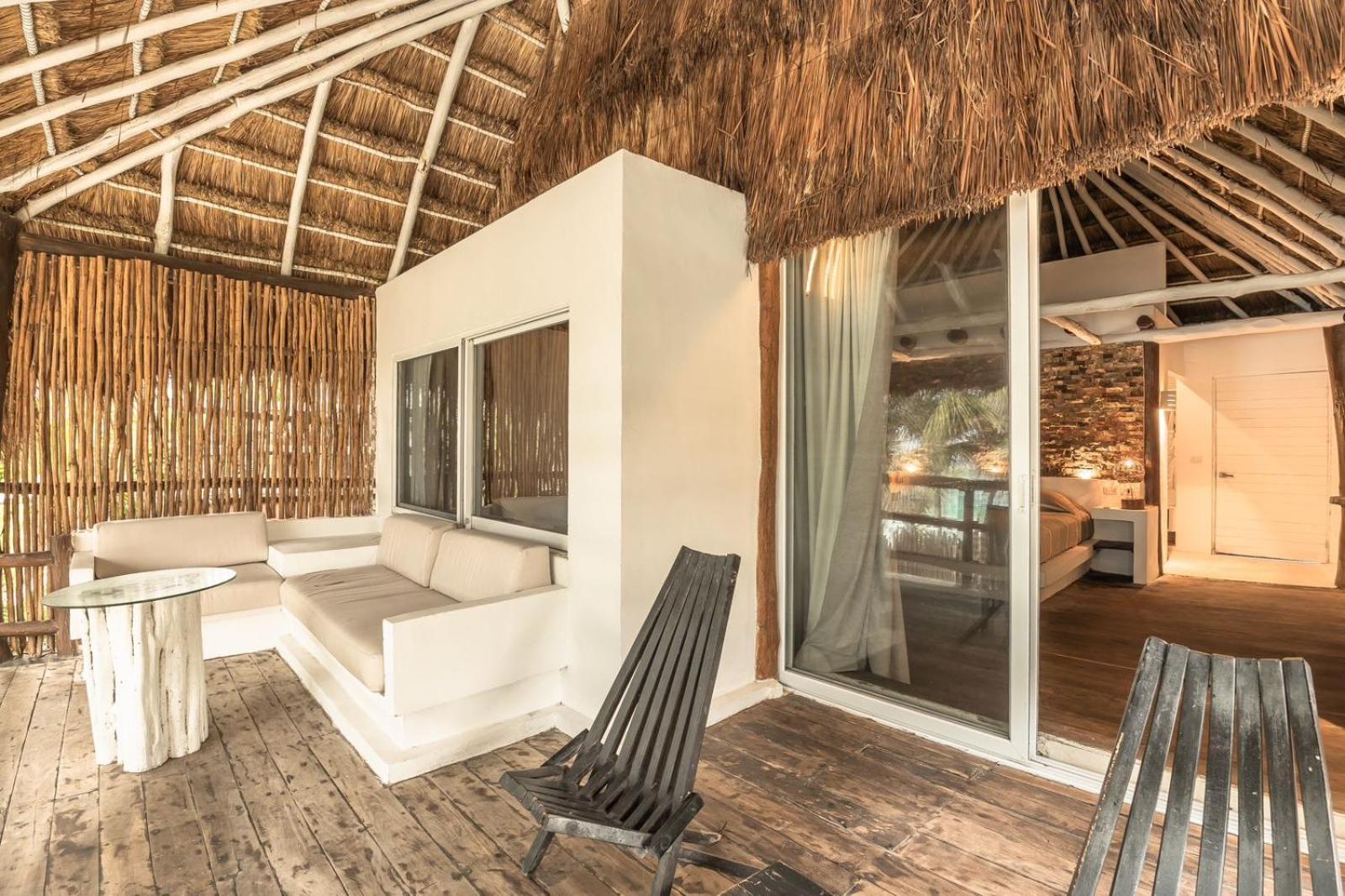 Niken Beachfront Hotel