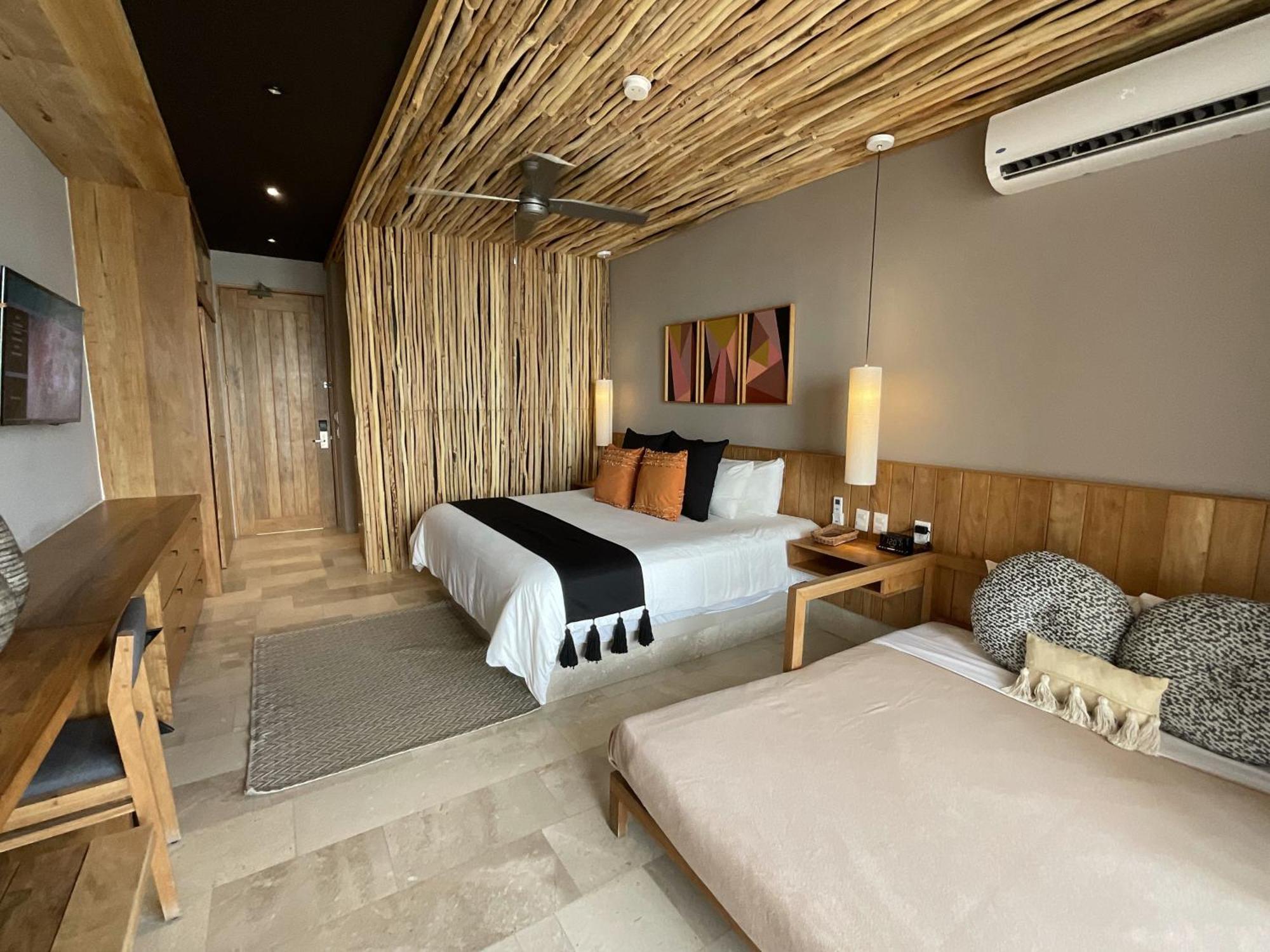 Alea Hotel 4*