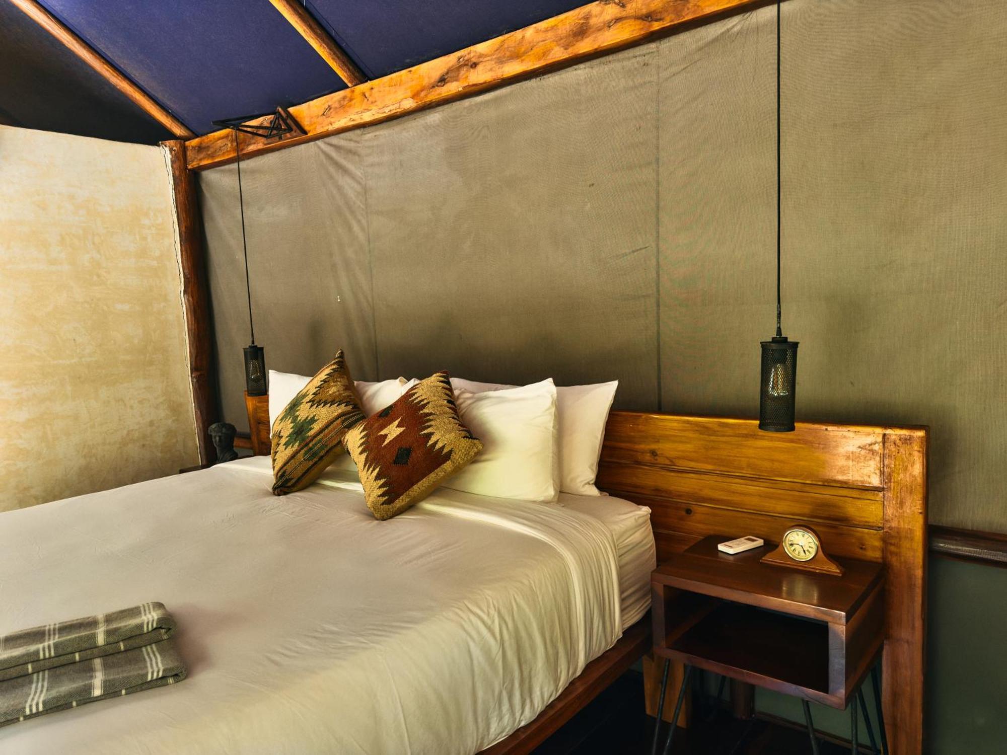 Libelula Beachfront Hotel 4*